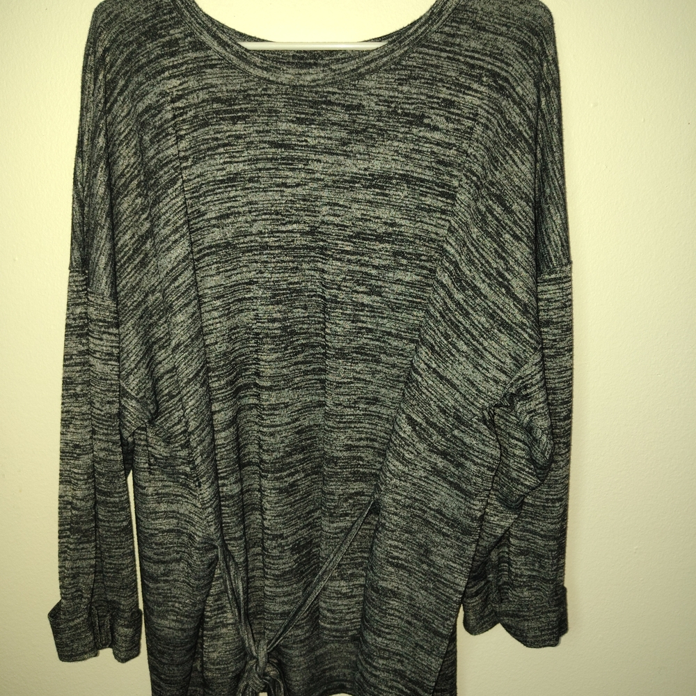 Women's Gray Knit Top